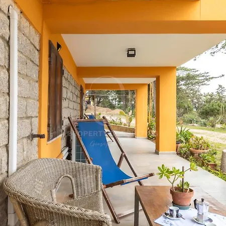 Li Junchi - Parcheggio Privato, 1 Km Dal Mare *